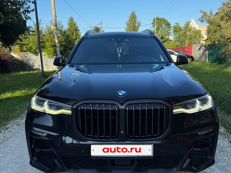 2021 BMW X7 40d I (G07), чёрный, 7450000 рублей, вид 2