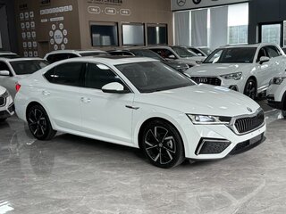 2023 Skoda Octavia IV (A8), белый, 2240000 рублей, вид 3