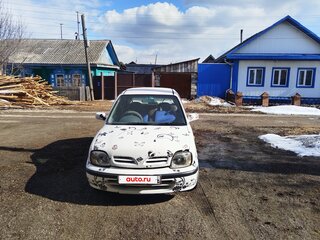 2000 Nissan March II (K11), белый, 210000 рублей, вид 1