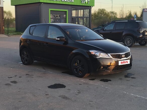 2010 Kia Ceed I Рестайлинг, чёрный, 450000 рублей - вид 2