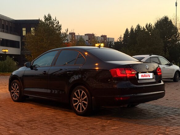2013 Volkswagen Jetta VI, чёрный, 700000 рублей - вид 6