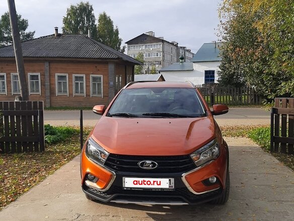 2019 Lada (ВАЗ) Vesta SW I, красный, 1150000 рублей - вид 2