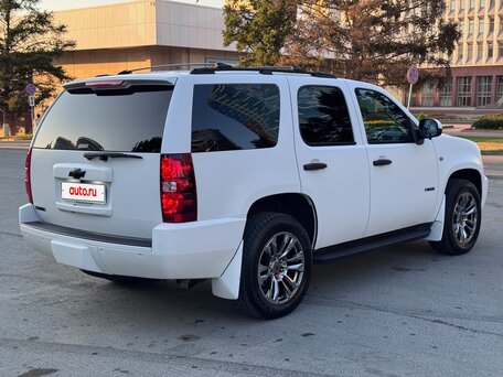 2011 Chevrolet Tahoe 6AT III, белый, 3480000 рублей, вид 5