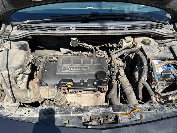 2013 Opel Astra J Рестайлинг, чёрный, 570000 рублей - вид 15