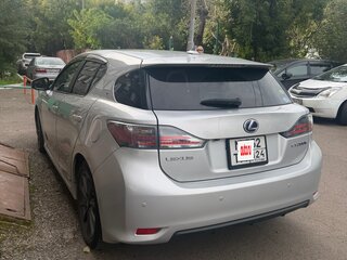 2012 Lexus CT 200h I, серебристый, 1700000 рублей, вид 5