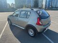 2013 Renault Sandero Stepway I, бежевый, 425000 рублей - вид 3