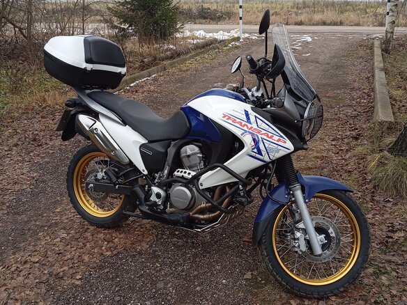 2009 Honda XL700V Transalp, белый, 735000 рублей