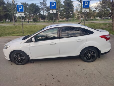 2013 Ford Focus III, белый, 800000 рублей, вид 5