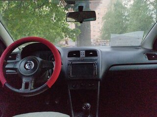 2014 Volkswagen Polo V, синий, 880000 рублей, вид 2