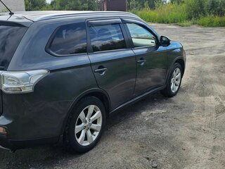 2014 Mitsubishi Outlander III, серый, 1480000 рублей, вид 5