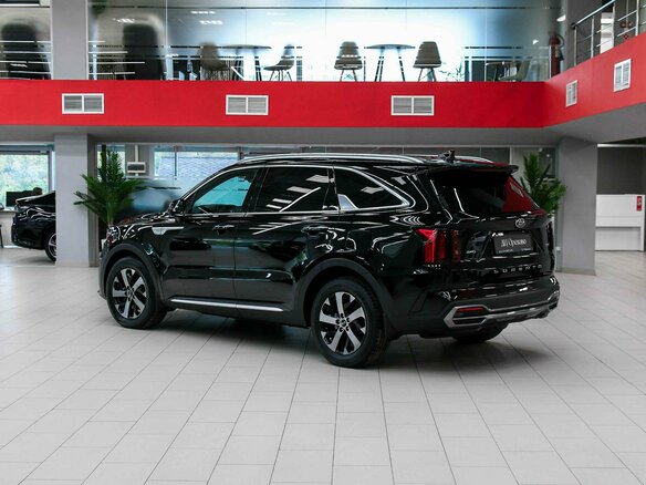 2021 Kia Sorento IV, чёрный, 3150000 рублей - вид 3