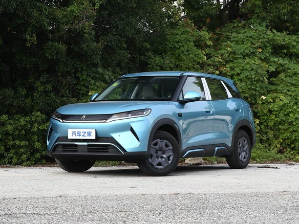 2026 BYD Yuan Up 32 kWh, синий, 1790000 рублей