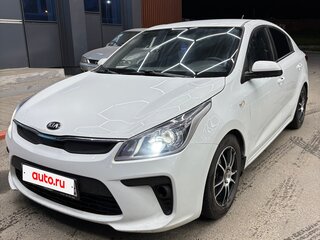 2019 Kia Rio IV, белый, 860000 рублей, вид 3