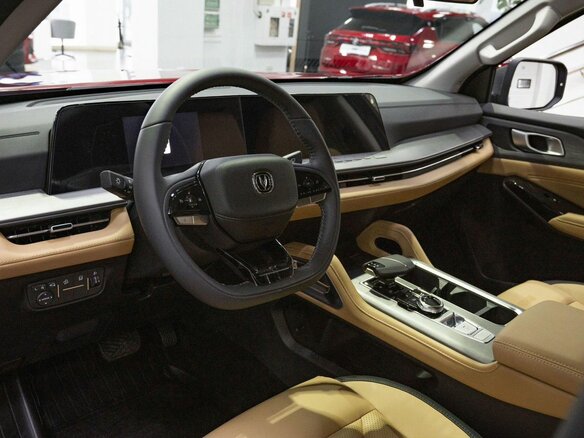 2025 Changan Hunter Plus, красный - вид 8