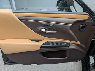 2018 Lexus ES 250 VII, чёрный, 3125000 рублей, вид 5