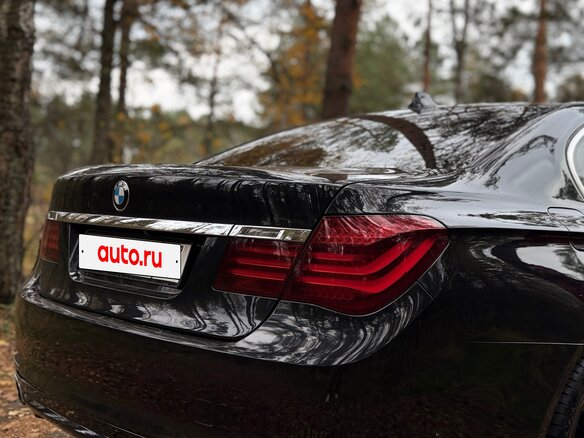 2009 BMW 7 серии 740d xDrive V (F01/F02/F04), чёрный, 1750000 рублей - вид 6