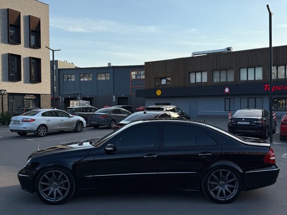 2005 Mercedes-Benz E-Класс 350 III (W211, S211), чёрный, 1630000 рублей - вид 8