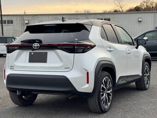 2023 Toyota Yaris Cross I, белый, 1377000 рублей, вид 4