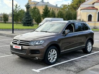 2013 Volkswagen Touareg II, коричневый, 2500000 рублей, вид 3