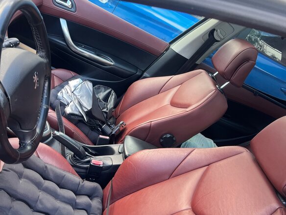 2008 Peugeot 308 I, серебристый - вид 3