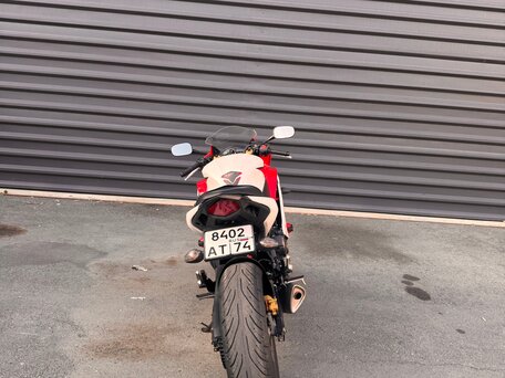 2011 Honda CBR 600F, белый, 670000 рублей, вид 3