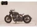 2024 Triumph Bonneville Bobber, чёрный, 1600000 рублей - вид 1