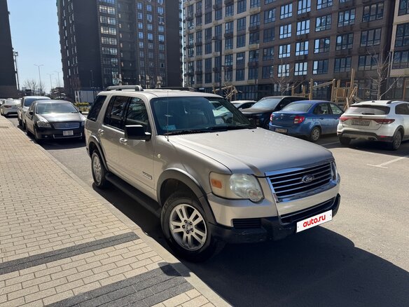 2007 Ford Explorer IV, серебристый, 1350000 рублей