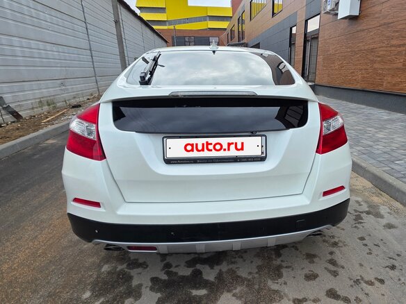 2014 Honda Crosstour I Рестайлинг, белый, 1590000 рублей - вид 1