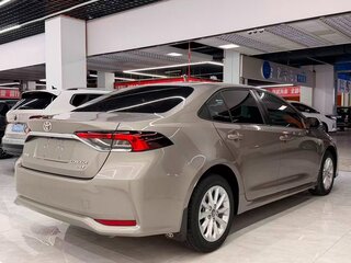 2021 Toyota Corolla XII (E210), бежевый, 1300000 рублей, вид 4