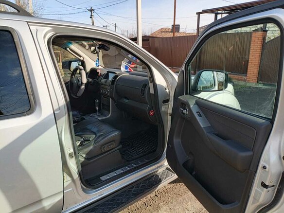 2007 Nissan Pathfinder III, белый, 1410000 рублей - вид 8