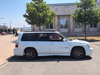 2000 Subaru Forester I Рестайлинг, белый, 699999 рублей, вид 4