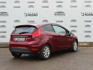2008 Ford Fiesta Mk6, красный, 300000 рублей, вид 5