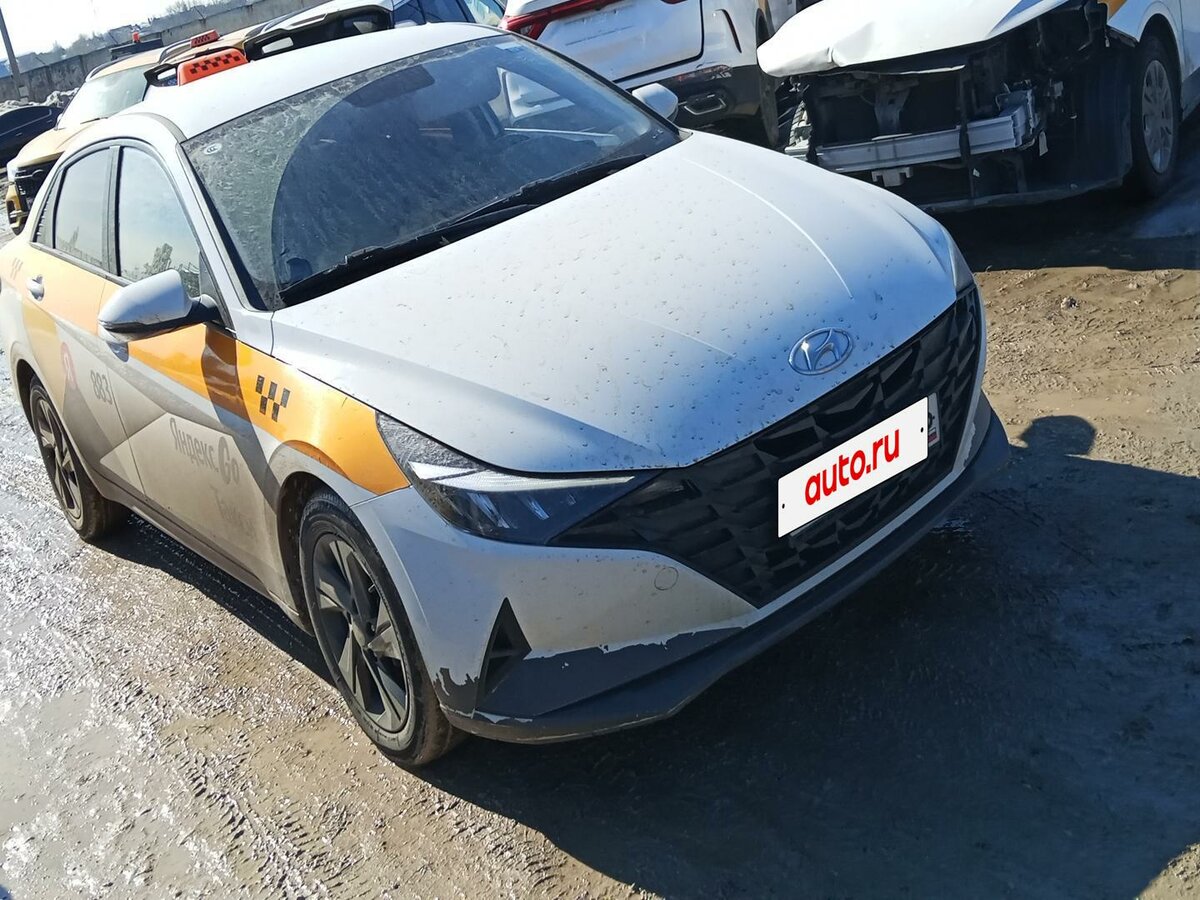 Открыть фотографии: Hyundai Elantra VII (CN7)