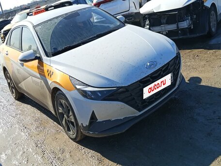 Hyundai Elantra VII (CN7)