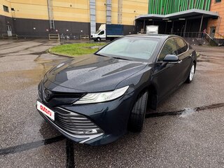 2020 Toyota Camry VIII (XV70), синий, 3100000 рублей, вид 1