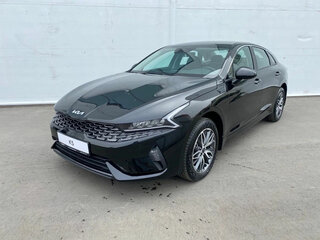 2023 Kia K5 III Рестайлинг, чёрный, 2490001 рублей, вид 3