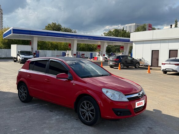 2008 Opel Astra H Рестайлинг, красный, 250000 рублей - вид 5