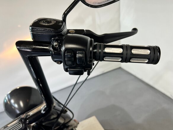 2012 Harley-Davidson Fat Boy, чёрный, 780000 рублей - вид 20