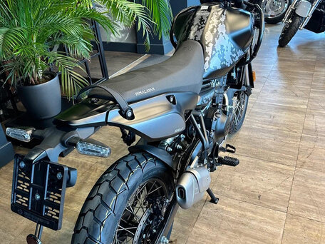 2026 Royal Enfield Himalayan, чёрный, 620000 рублей, вид 4