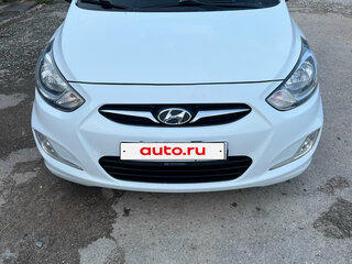 2012 Hyundai Solaris I, белый, 600000 рублей, вид 1