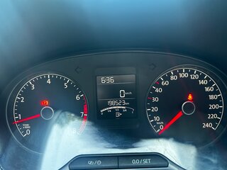 2017 Volkswagen Polo V Рестайлинг, серебристый, 1200000 рублей, вид 5