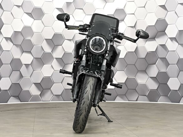 2021 Kawasaki Z 400, чёрный, 575000 рублей - вид 4