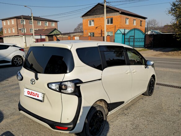 2016 Toyota Sienta II, белый, 1050000 рублей - вид 10