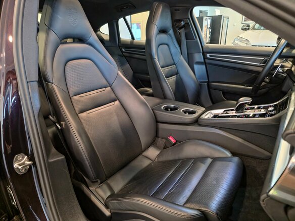 2021 Porsche Panamera 4S E-Hybrid II Рестайлинг, фиолетовый, 9900000 рублей - вид 32