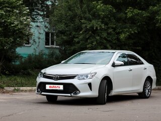 2016 Toyota Camry VII (XV50) Рестайлинг, белый, 1980000 рублей, вид 2