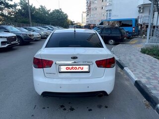 2009 Kia Cerato 4-speed II, белый, 650000 рублей, вид 3