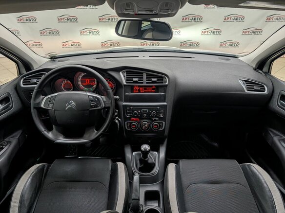 2012 Citroen C4 II, белый, 549000 рублей - вид 15