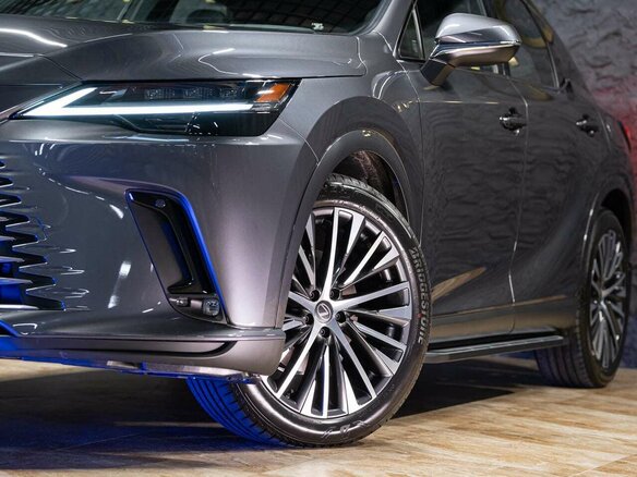 2026 Lexus RX 350 V, серый, 11690000 рублей - вид 4