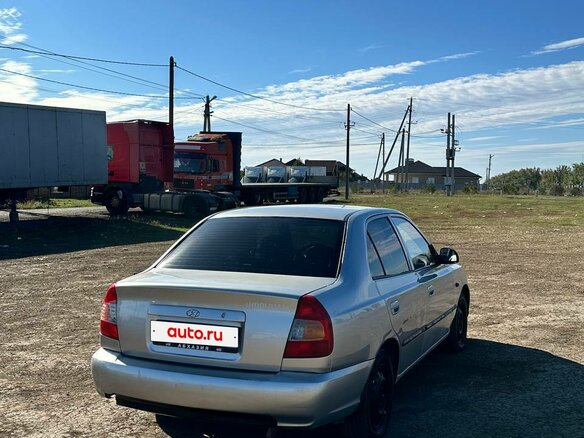 2005 Hyundai Accent ТагАЗ II, серебристый, 220000 рублей - вид 5