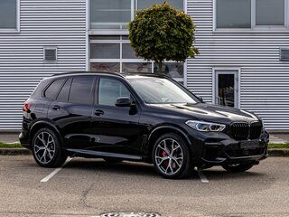 2022 BMW X5 40i IV (G05/G18), чёрный, 8295000 рублей, вид 3